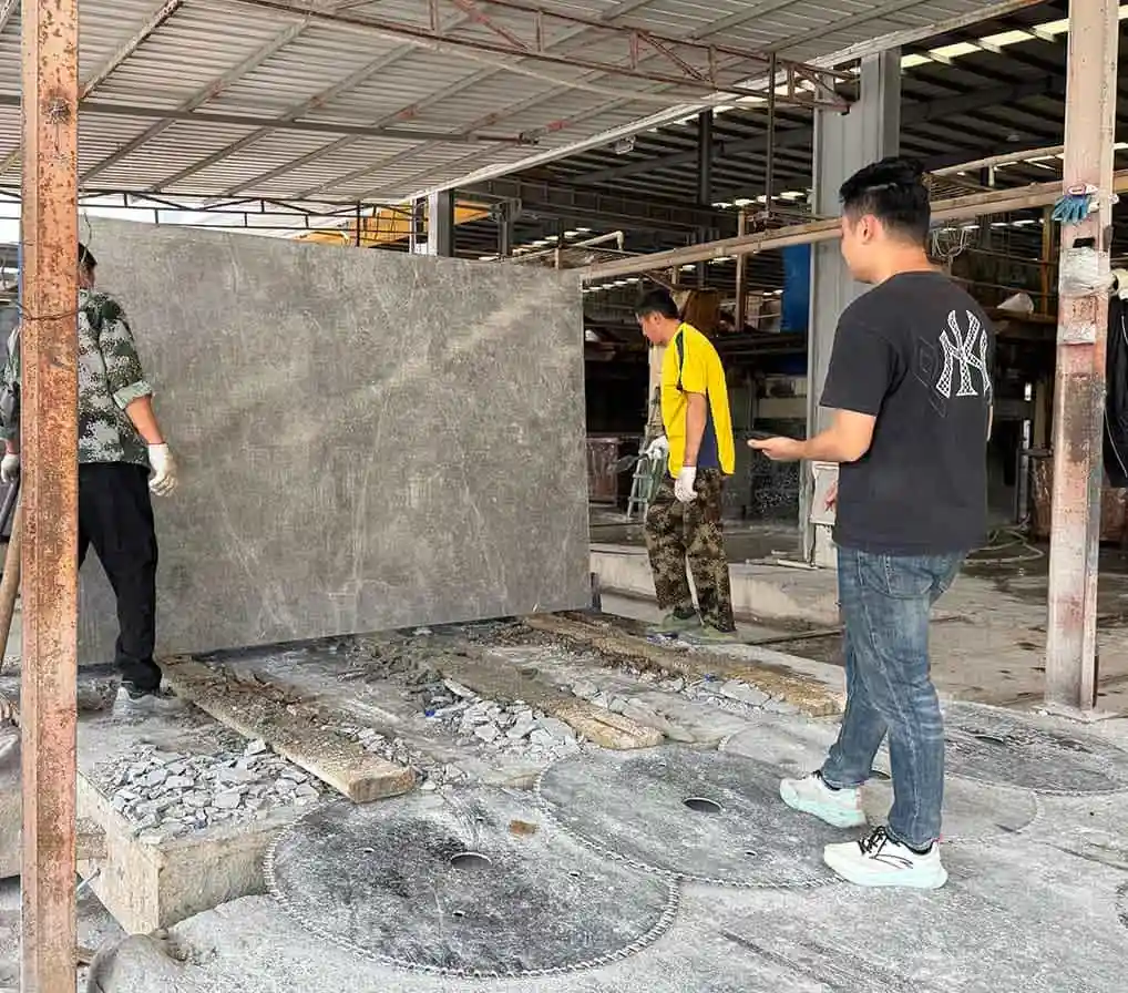 Inspect Marble Big Slabs right after gangsaw cut